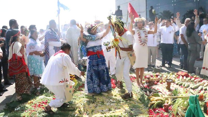 Magistrada Rosalba Hernández Hernández recibe bastón de mando en ritual de purificación